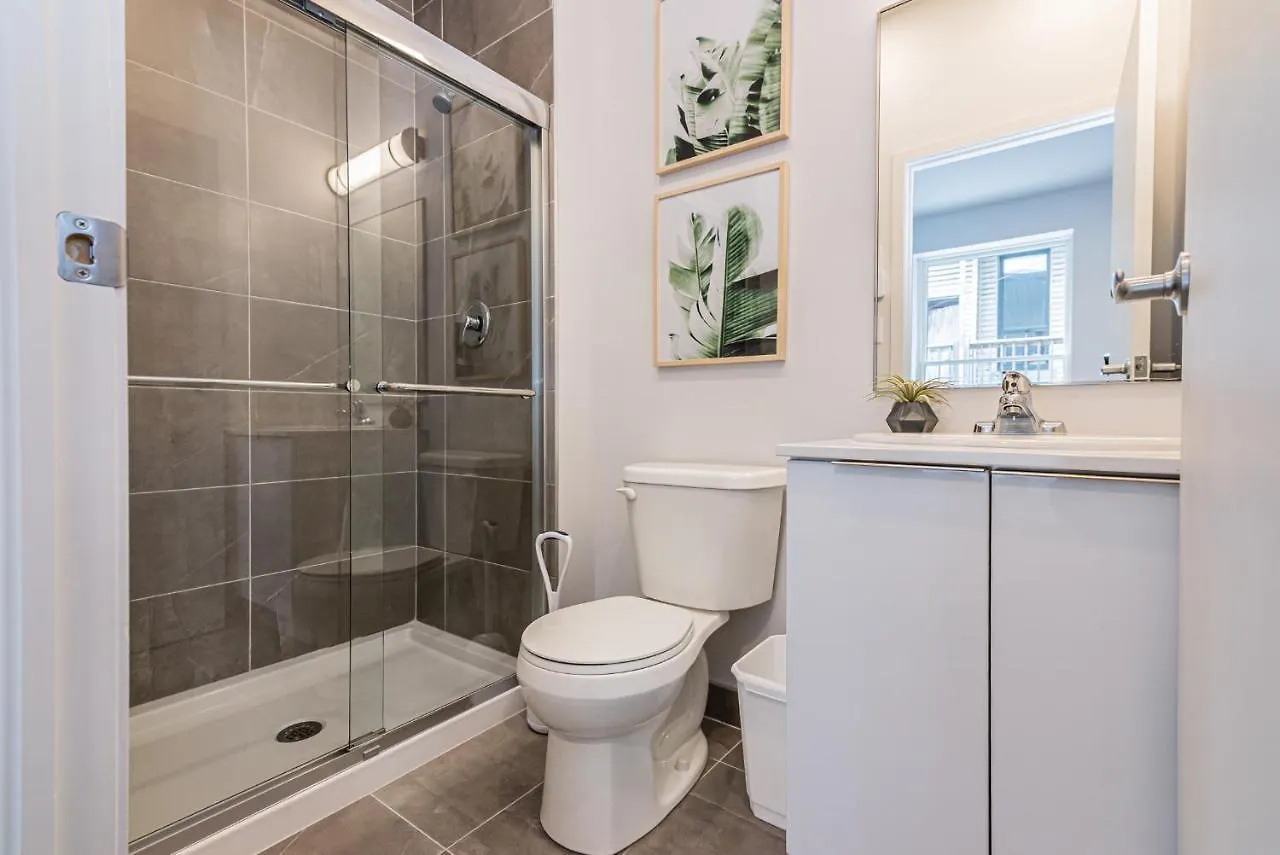New And Perfectly Located 1 Bedroom Apartment By Den Stays Montréal 0*,