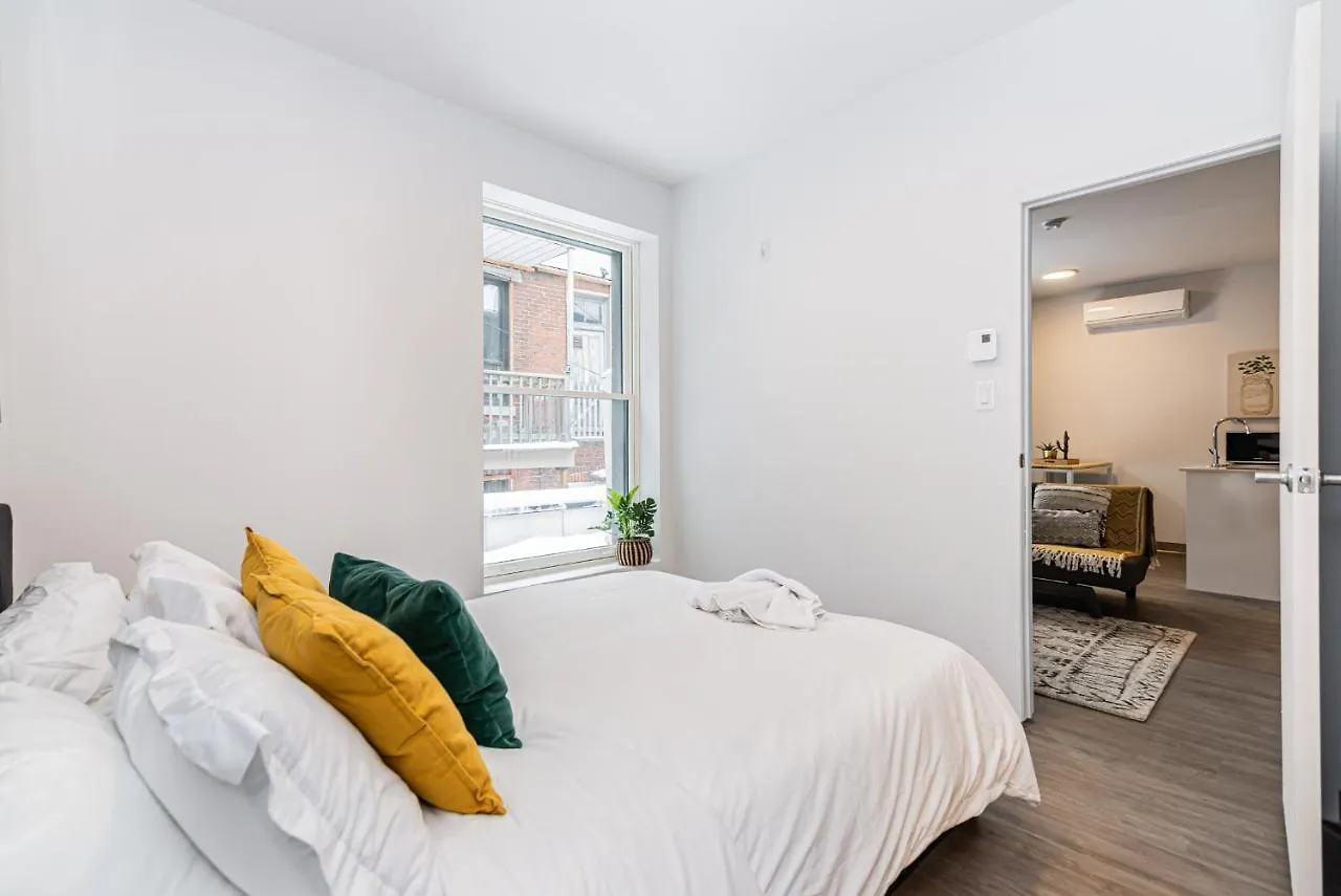 New And Perfectly Located 1 Bedroom Apartment By Den Stays Montréal